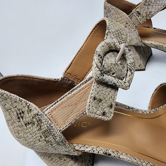 Vionic Chardonnay Sandals Size 8.5M Snake Emboss Tan Leather Open Toe Block Heel - Picture 13 of 13